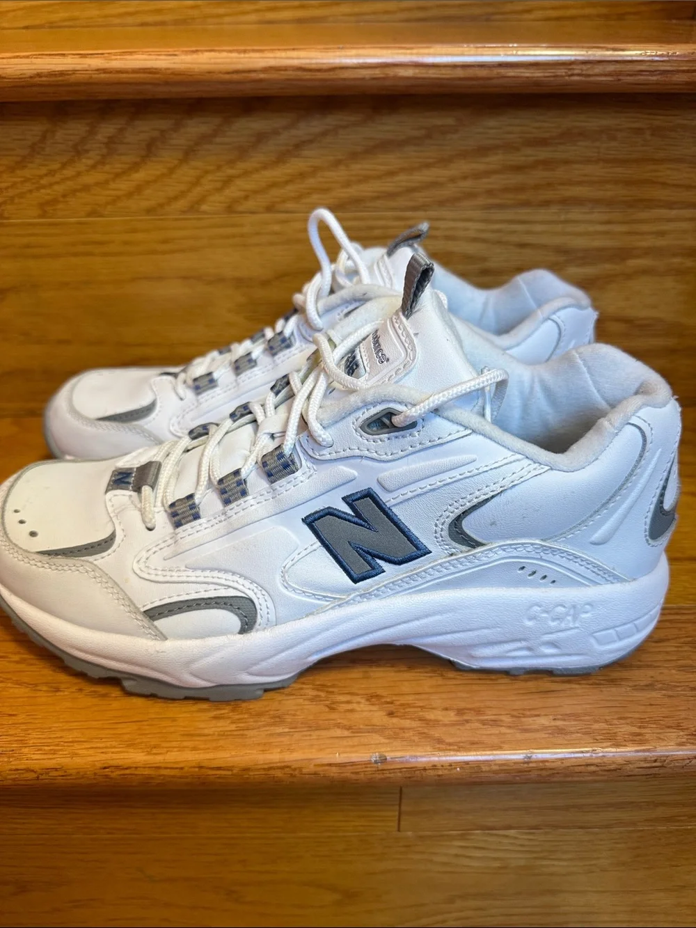New Balance Men's White and Gray Sneakers